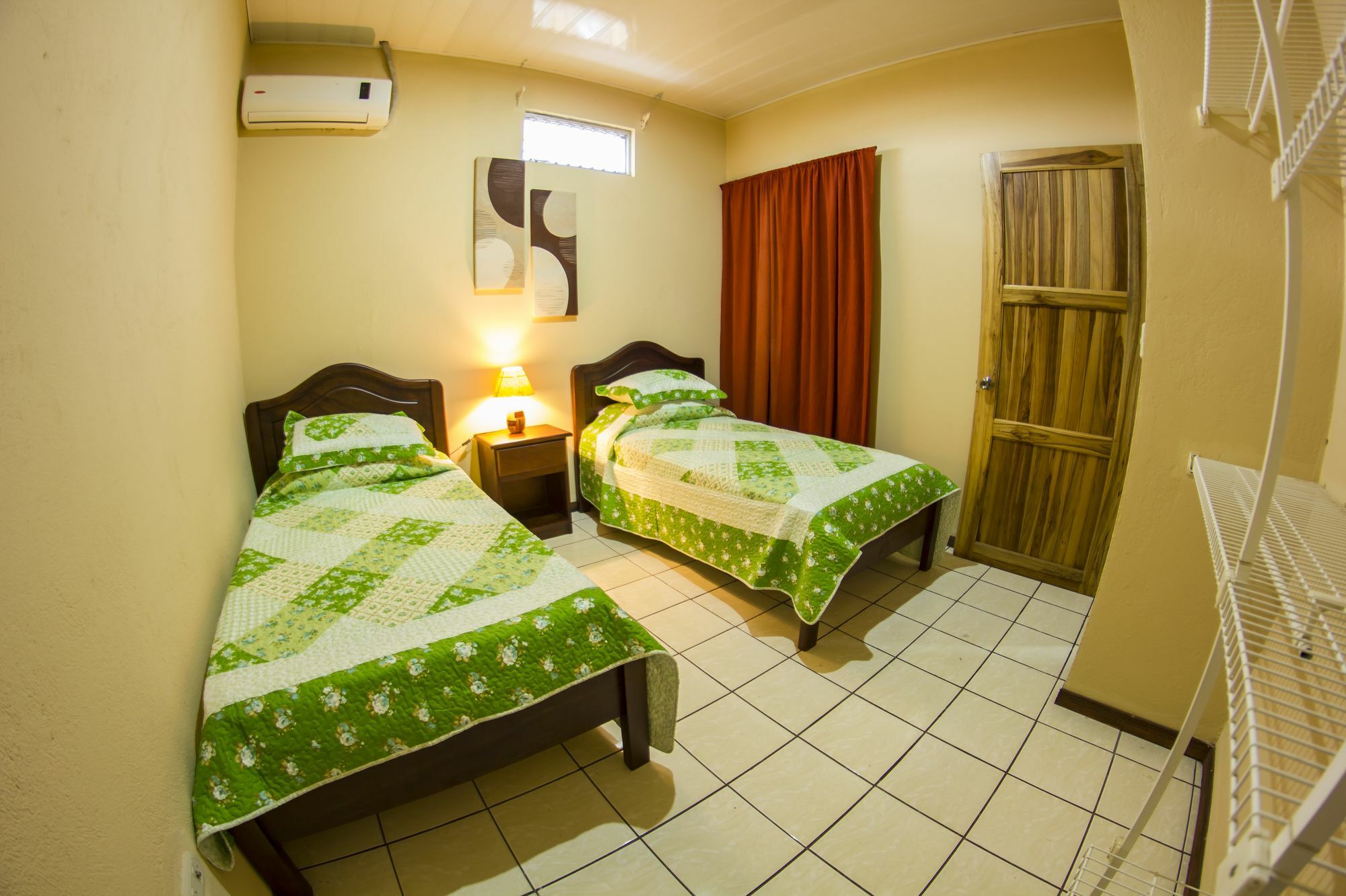 Apartamentos Valle Del Volcan La Fortuna Bagian luar foto